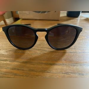 Oakley Pitchman sunglasses